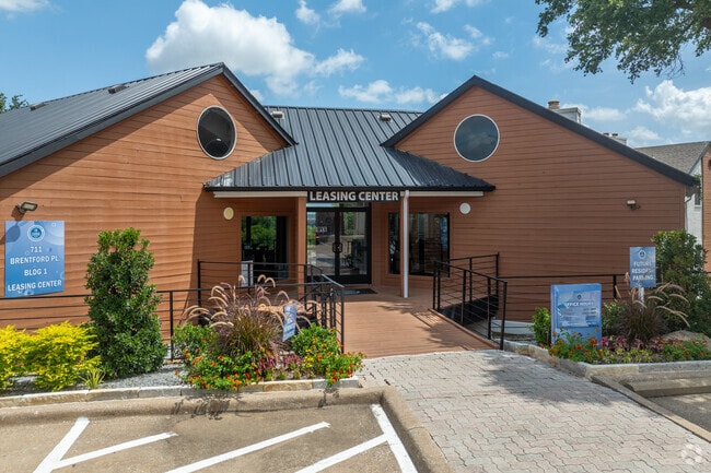 Entrance - Leasing Center