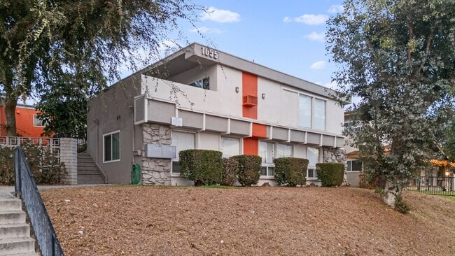 Building Photo - 1655 W Malvern Ave Rental