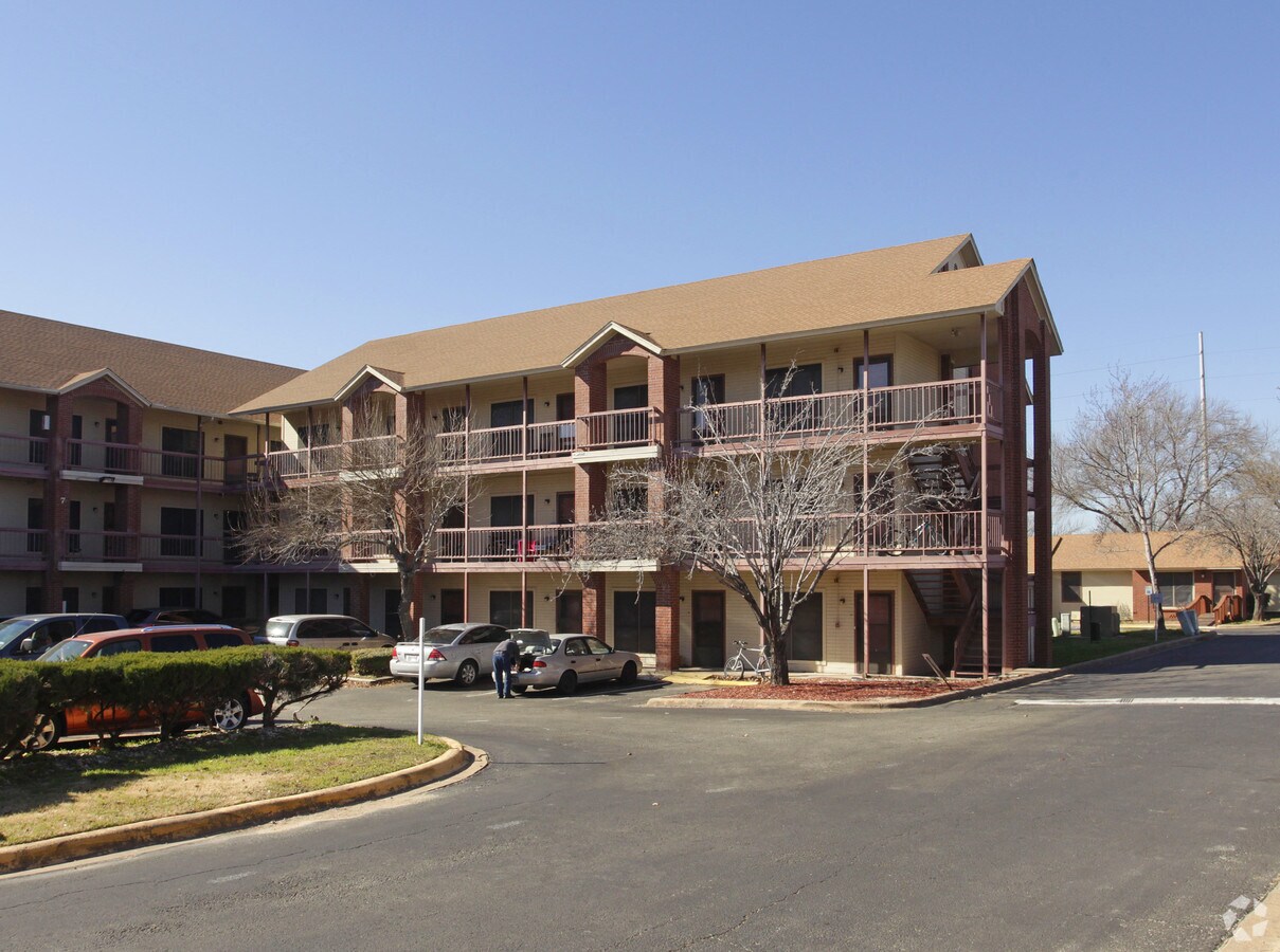 San Leon - Alma North Plaza II Apartments