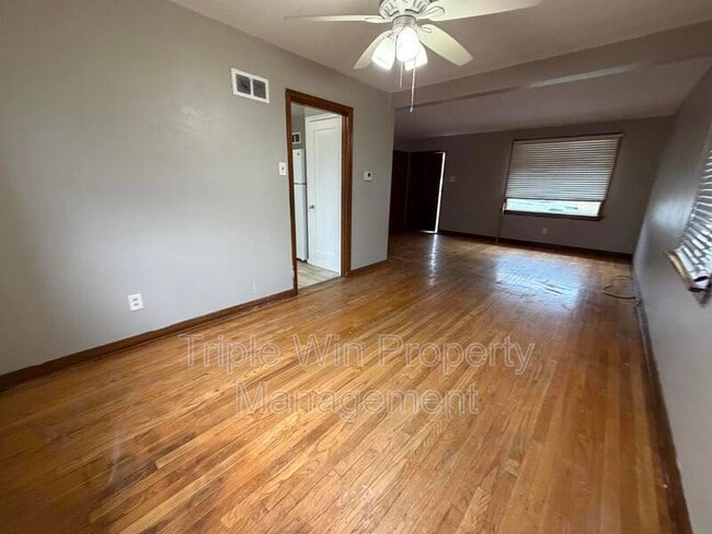 Photo - 8664 Belhaven Dr