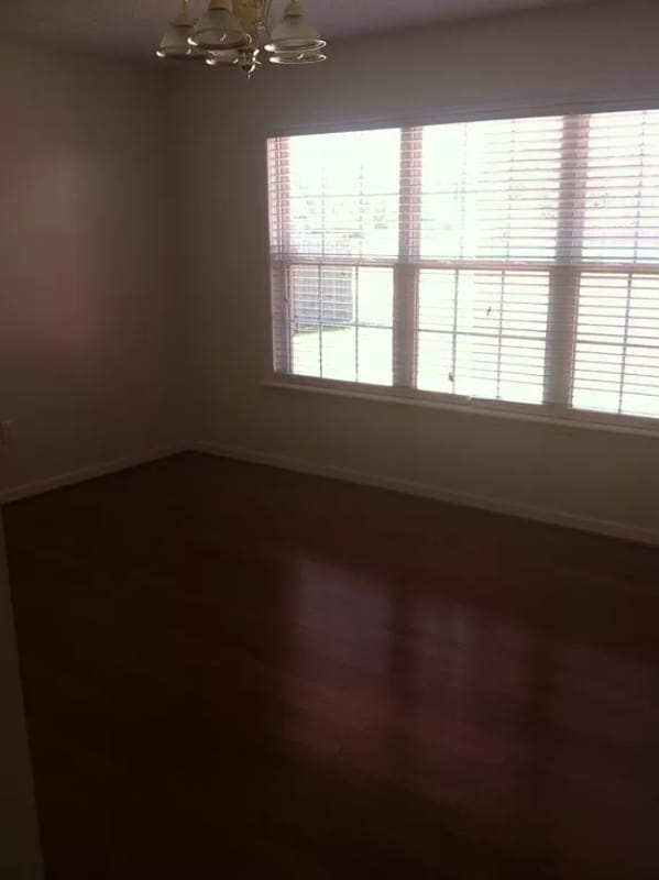 Photo - 11 Cherie Ln