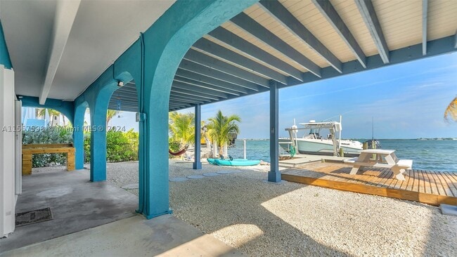 Photo - 441 La Fitte Rd