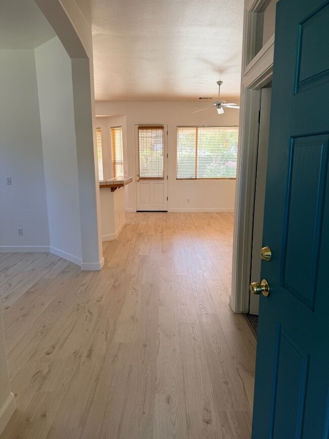 Photo - 6200 N Stockdale Dr