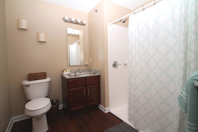 Photo - Fayebrooke on Maple