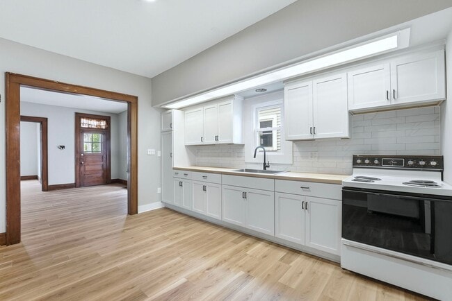 Photo - Move-In Ready with Bonus Storage Space!