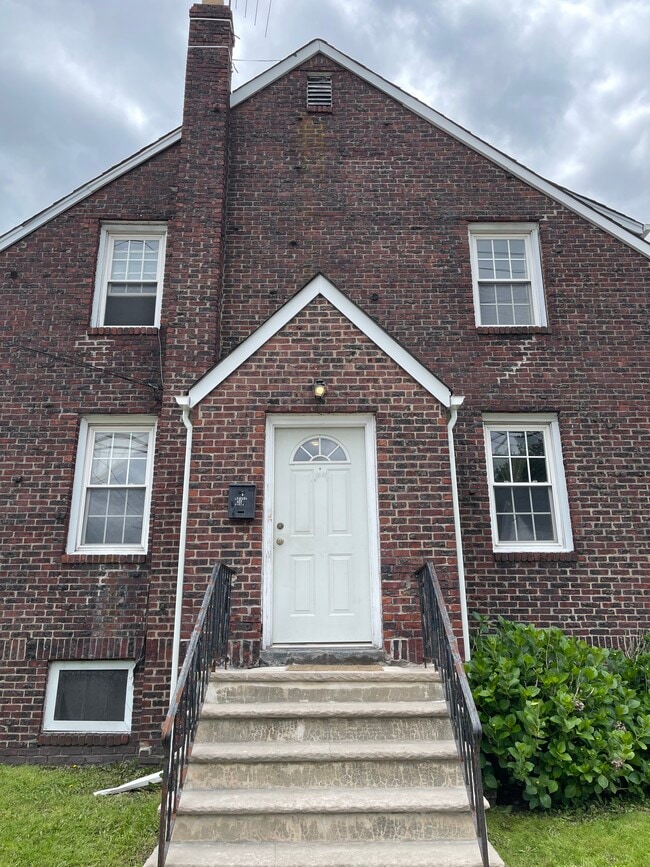 Photo - 450 Fern Ave Apartments Unit 2