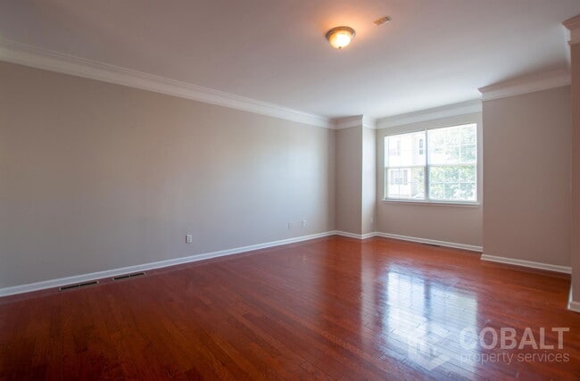Photo - 6764 Blackstone Pl