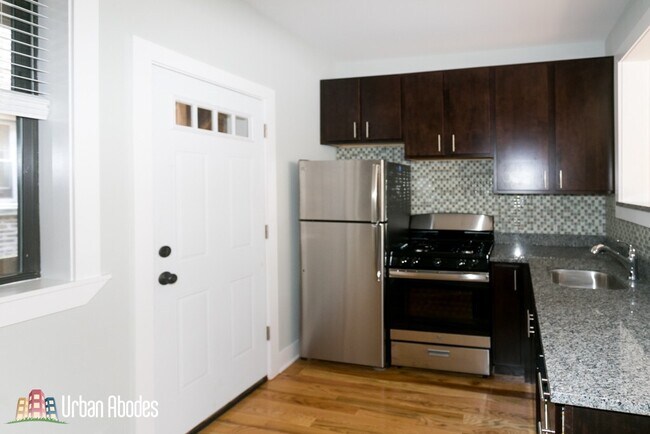 Photo - 4413 N Wolcott Ave Unit M392