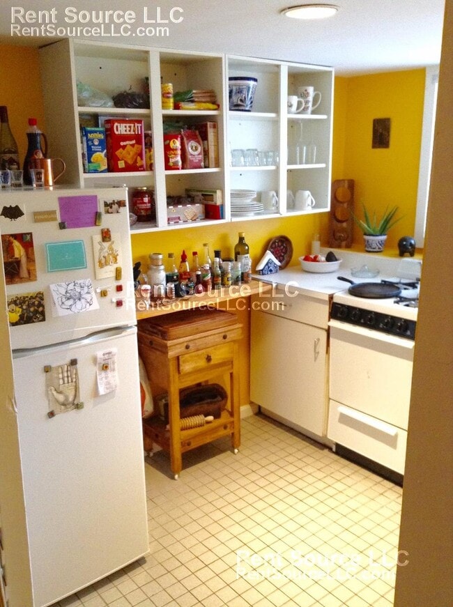 Photo - 2B Hingham St
