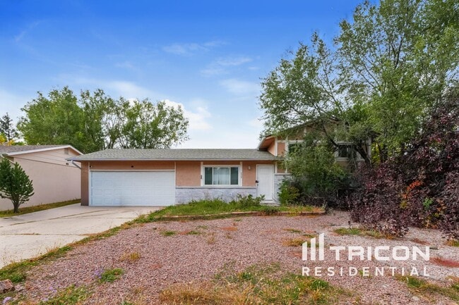 Building Photo - 4905 Artistic Cir