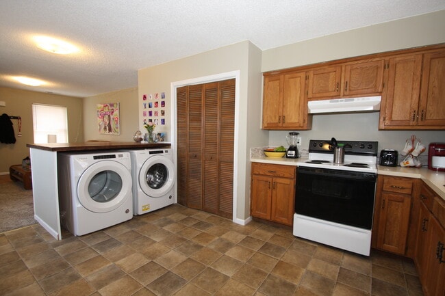 Sample Kitchen (all units have similar floor plan) - 1312 Ohio St