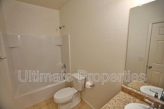 11538 W Redfield Rd