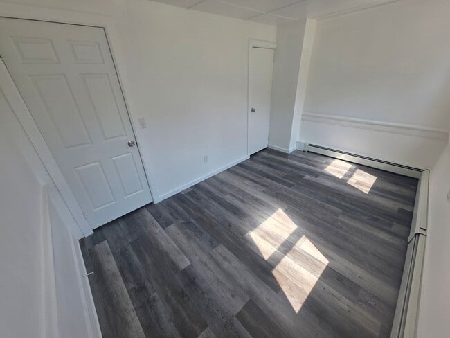 2 bedroom apartment building - Poughkeepsie - 2 bedroom apartment building - Poughkeepsie Unidad 2