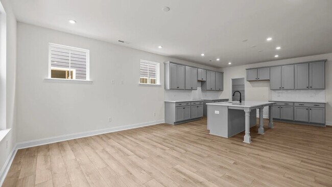 Photo - 2021 Near Pt Rd