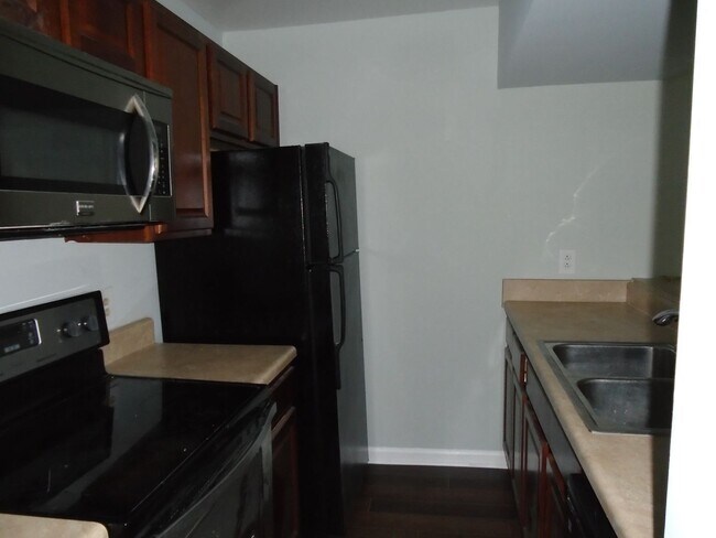 Photo - Newpointe Condo