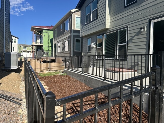 Photo - 394 Blackfoot St