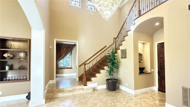 Photo - 719 Carriage House Dr