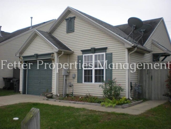 Building Photo - McCutchanville 2 Bedroom Home!