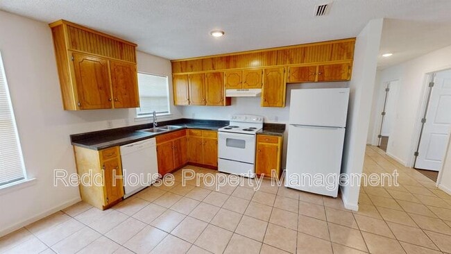 Photo - 213 Damascus Rd