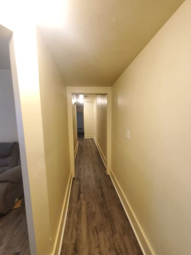 420 W 31st St Unit 3