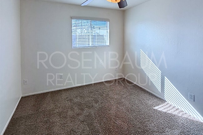 Photo - 1326 N Miller Rd Unidad a