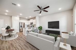 Photo - 8038 Scanlan Trce