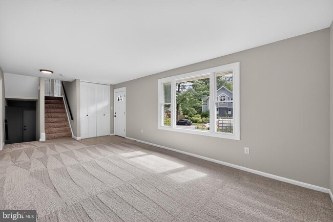 Photo - 4898 Wheatstone Dr