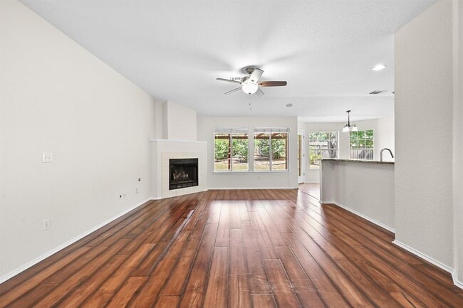 Photo - 9028 Heiden Lane