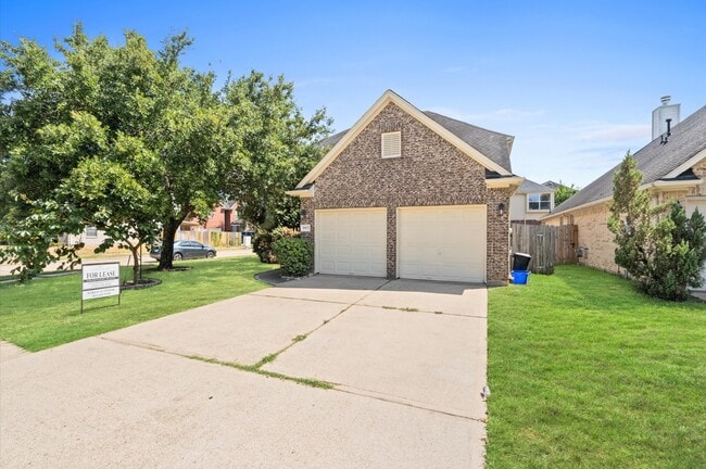 Photo - 18907 Dural Dr