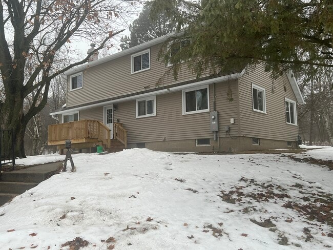 Photo - 2520 28th St SE Unit 2