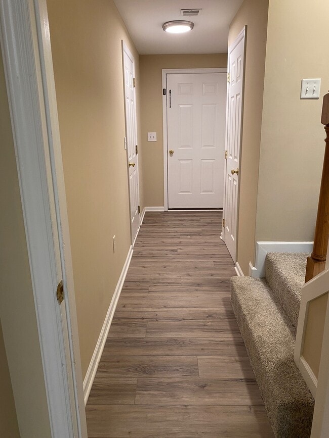 Photo - 2728 Hunters Crest Dr