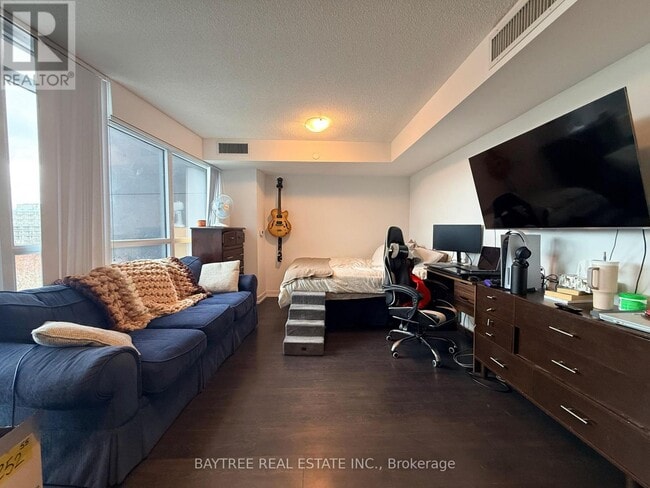 Photo - 125 Redpath Ave Unit 416