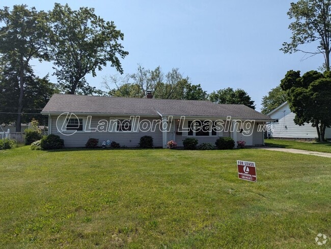 Building Photo - Charming 3-Bedroom Ranch with Updates in A... Rental