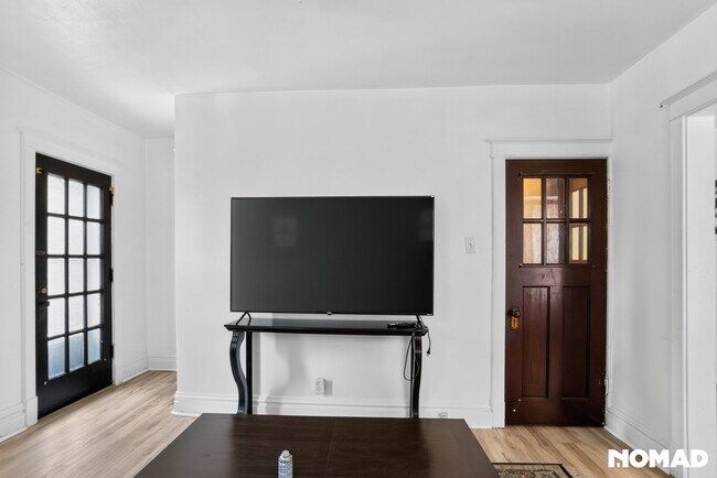4946-4948-4948 Cote Brilliante Ave Unit 4948 2F