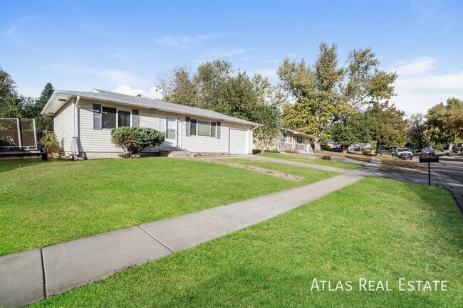 Photo - 828 Querida Dr