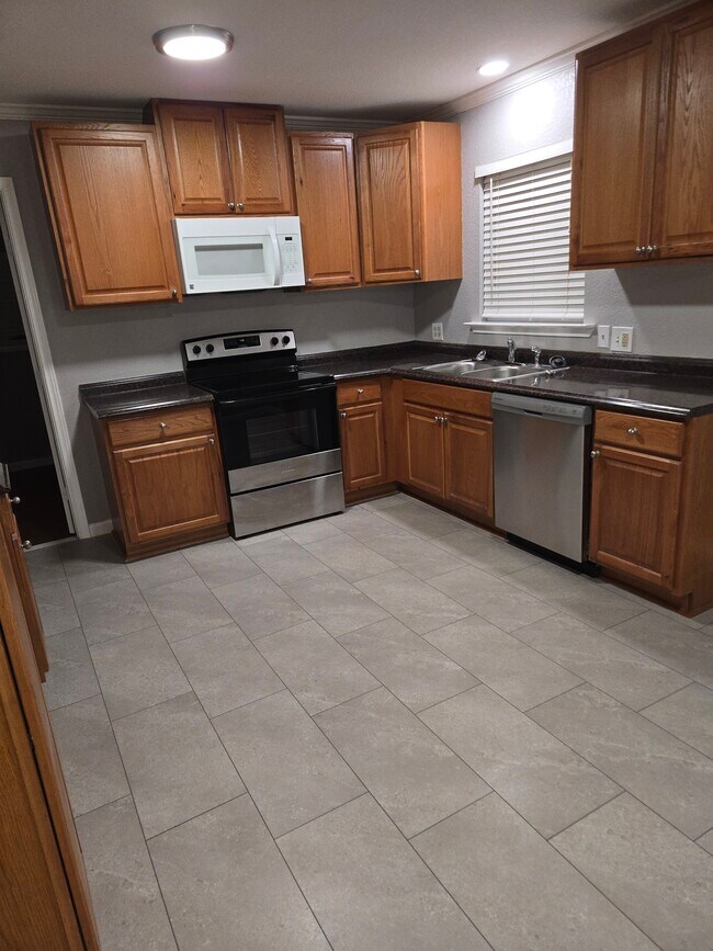 Photo - 3729 Peach St