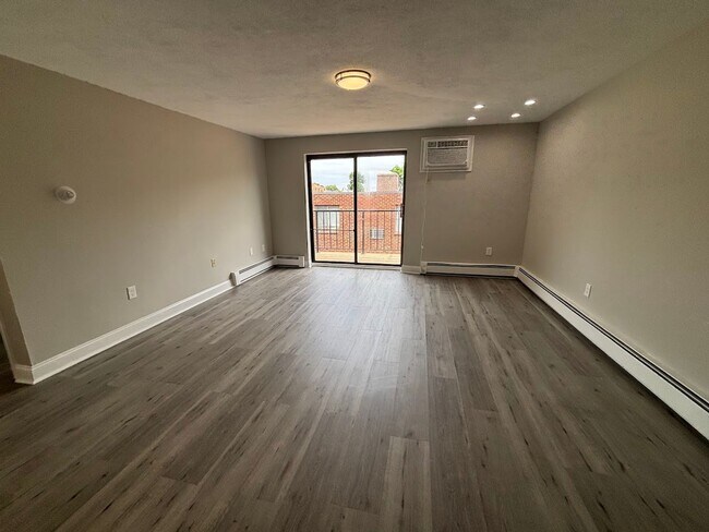 Harvard Street Apartments