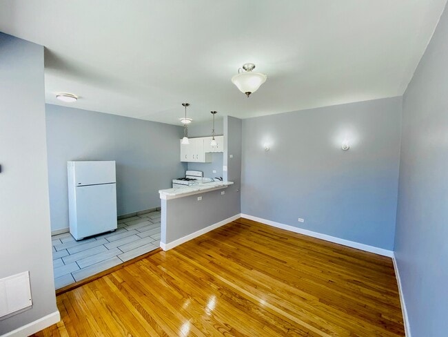 4165 S Archer Ave Unidad 204