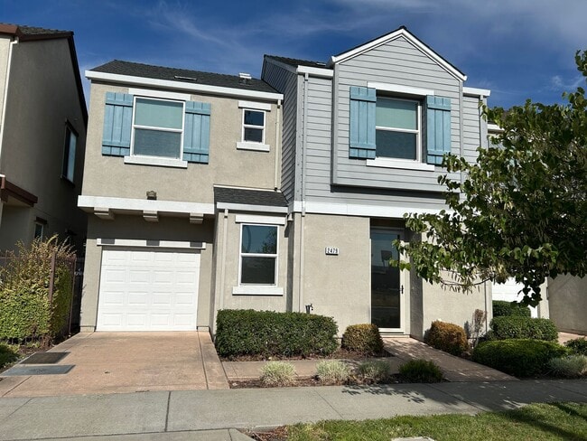 Building Photo - Supe Cute! Low Maintenance!