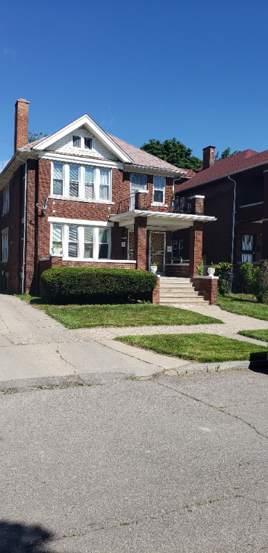 Building Photo - 9787-9789 Chenlot St Rental