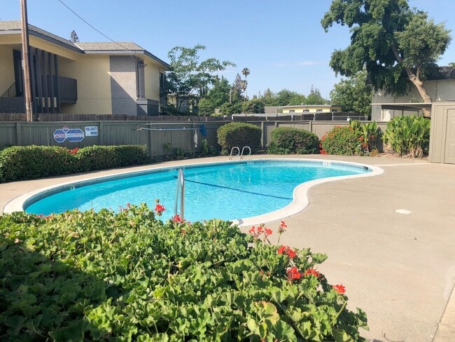 Parkside Townhomes Apartments
