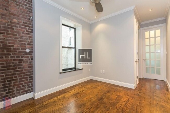 Building Photo - W 103RD ST. Unit 4A