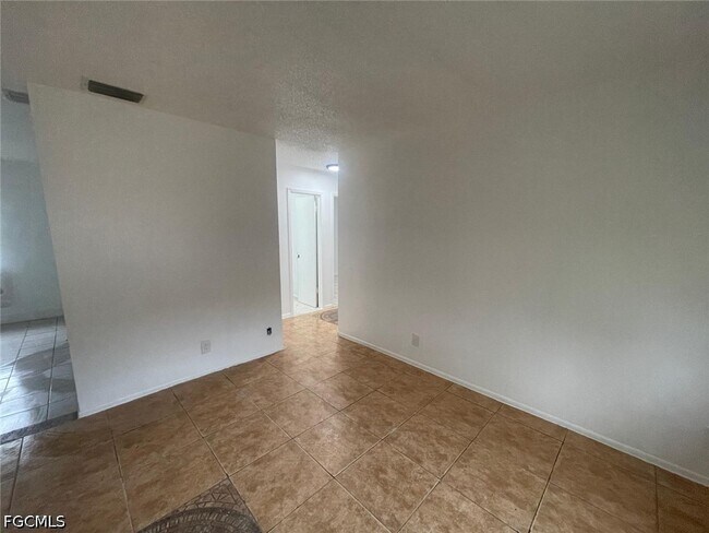 Photo - 5413-5427-5427 Third Ave