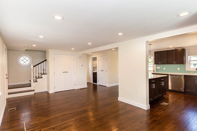 Photo - 77 Rock Glen Rd Unit 1