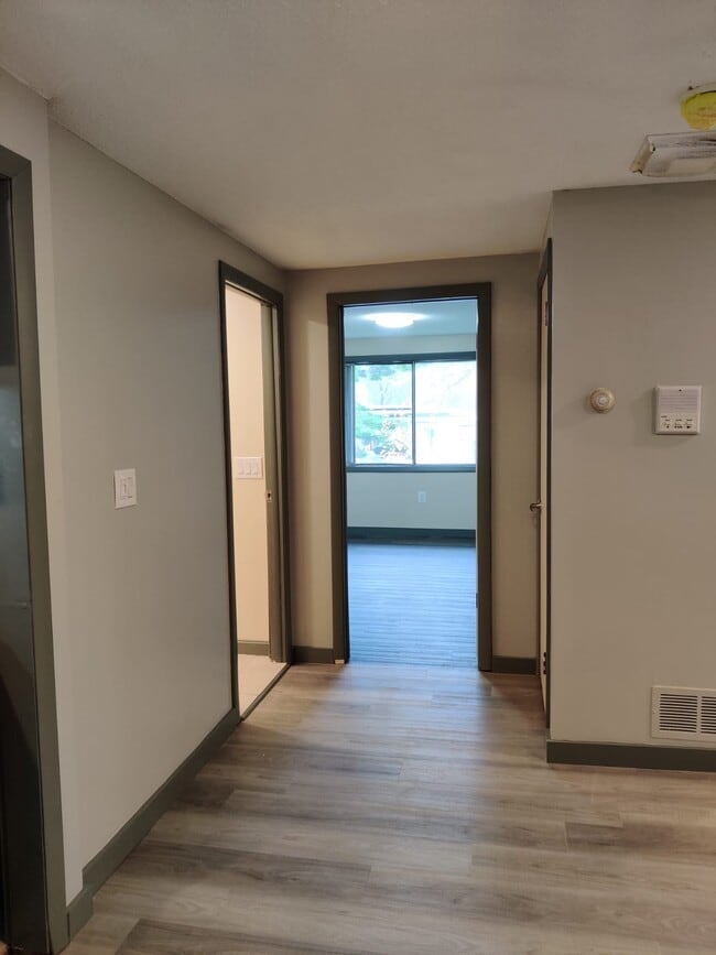 Photo - Wedgewood Apartments