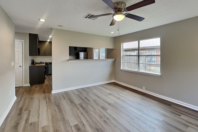 Photo - 8730 Valley Pond Ct