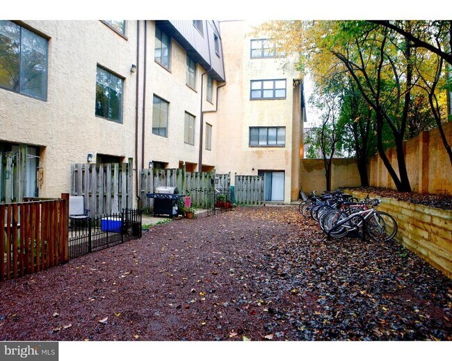 Photo - 2031 South St Unit 110