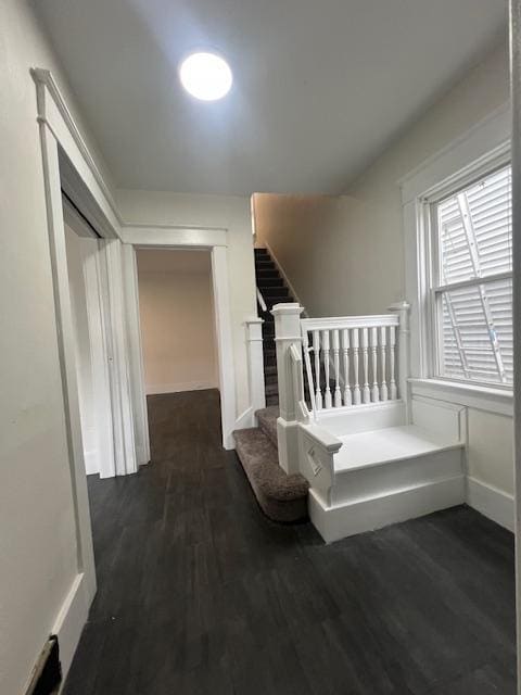 Photo - 941 W 8th St House