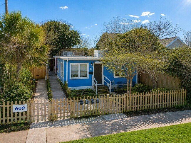Photo - 609 Sealy Ave