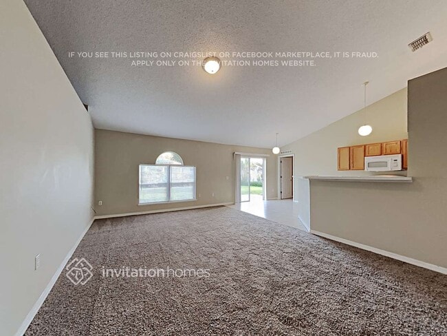 Photo - 919 Amboise Ln